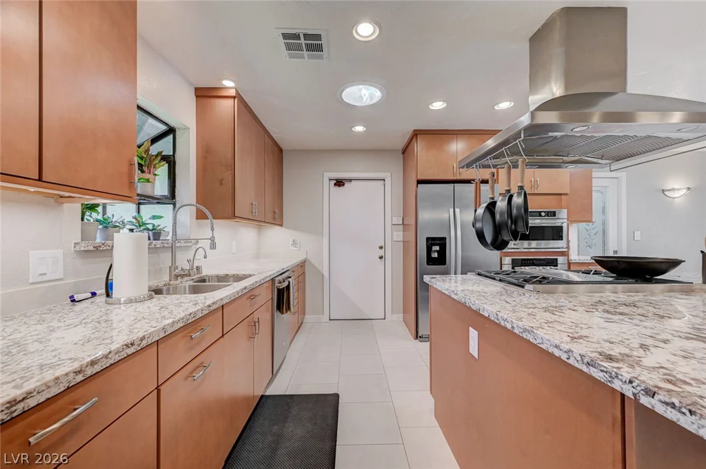 11 Pheasant Ridge, Henderson, NV 89014