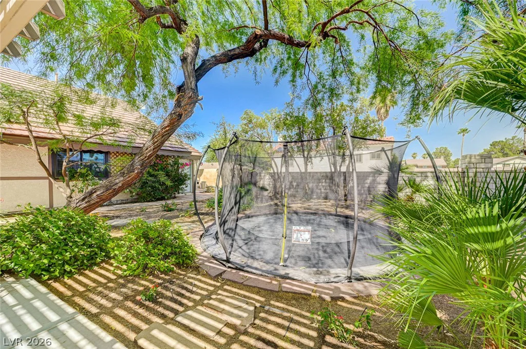 11 Pheasant Ridge, Henderson, NV 89014