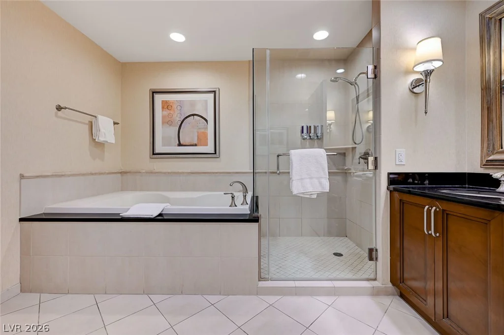 145 Harmon, Las Vegas, NV 89109