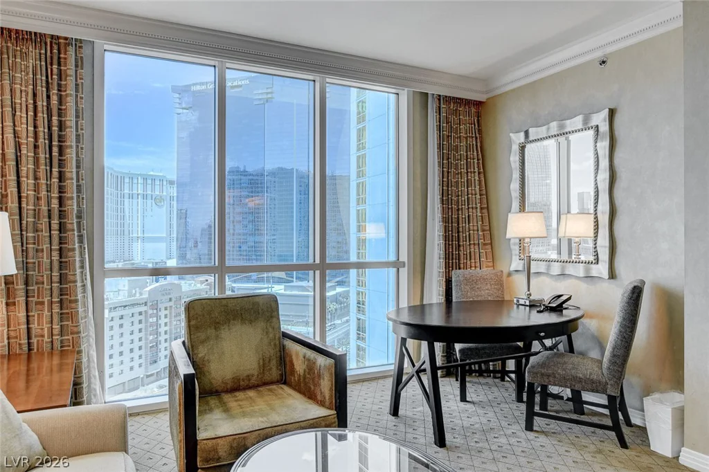 145 Harmon, Las Vegas, NV 89109