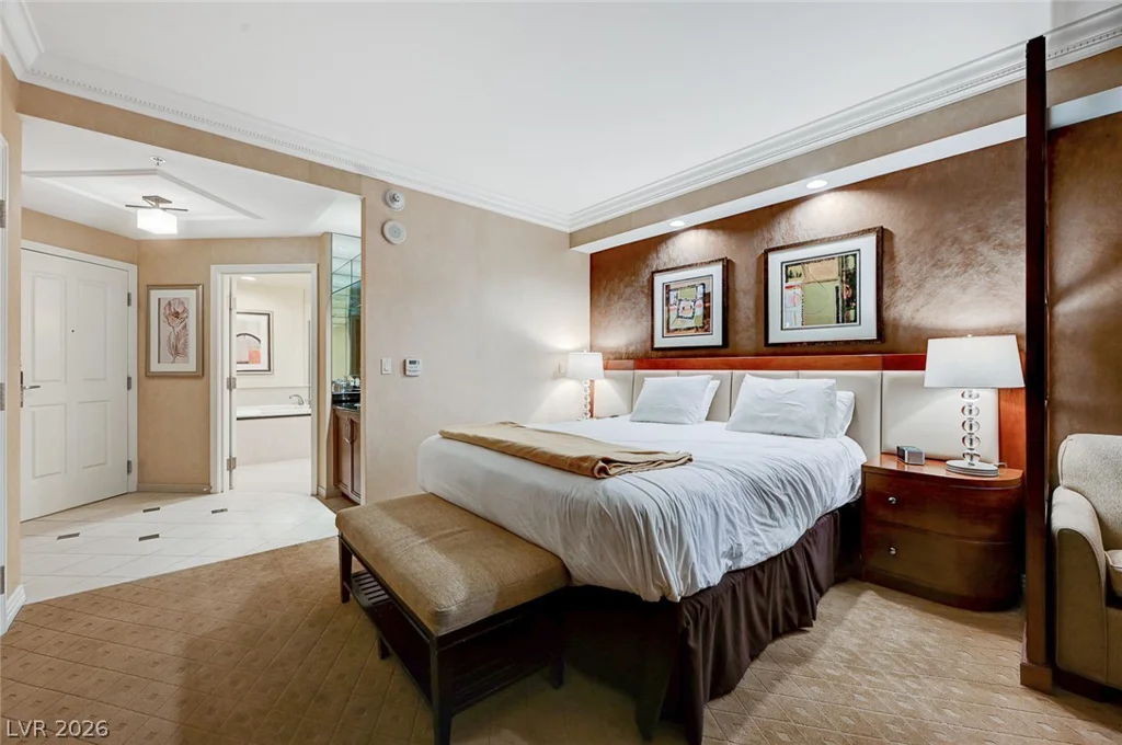 145 Harmon, Las Vegas, NV 89109