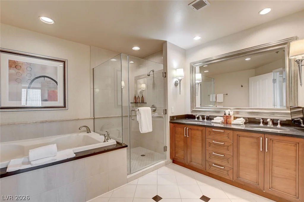 145 Harmon, Las Vegas, NV 89109