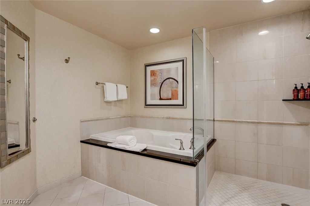 145 Harmon, Las Vegas, NV 89109