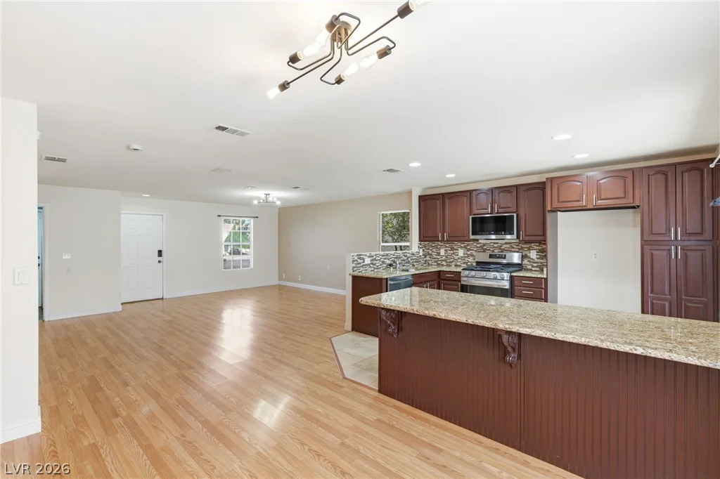 824 Cotton Wind, Henderson, NV 89011