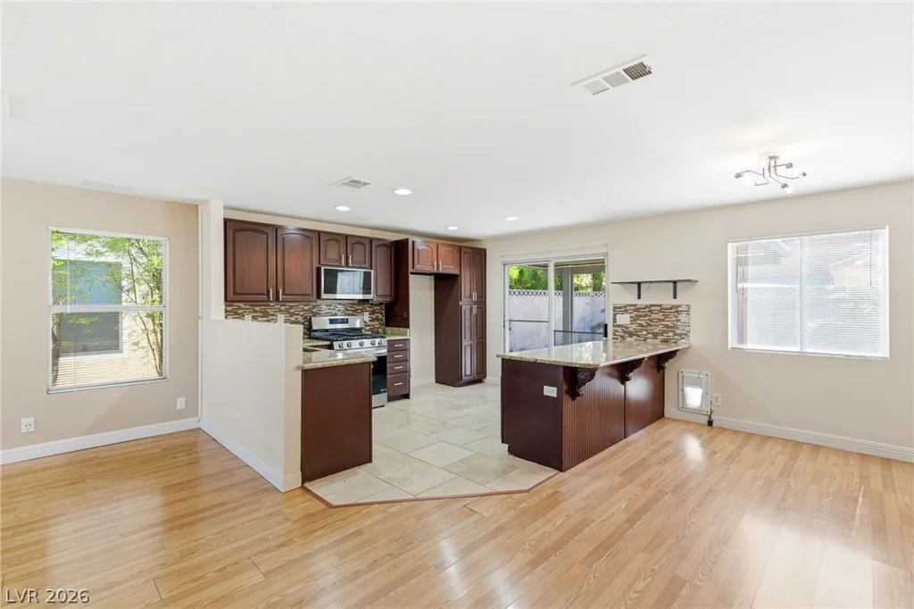 824 Cotton Wind, Henderson, NV 89011