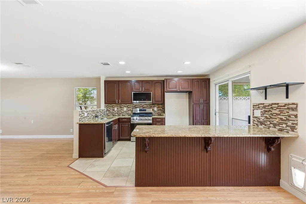 824 Cotton Wind, Henderson, NV 89011