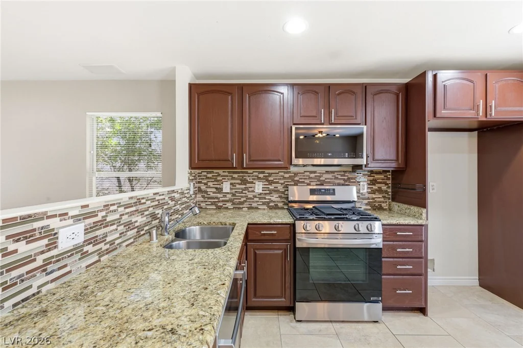 824 Cotton Wind, Henderson, NV 89011