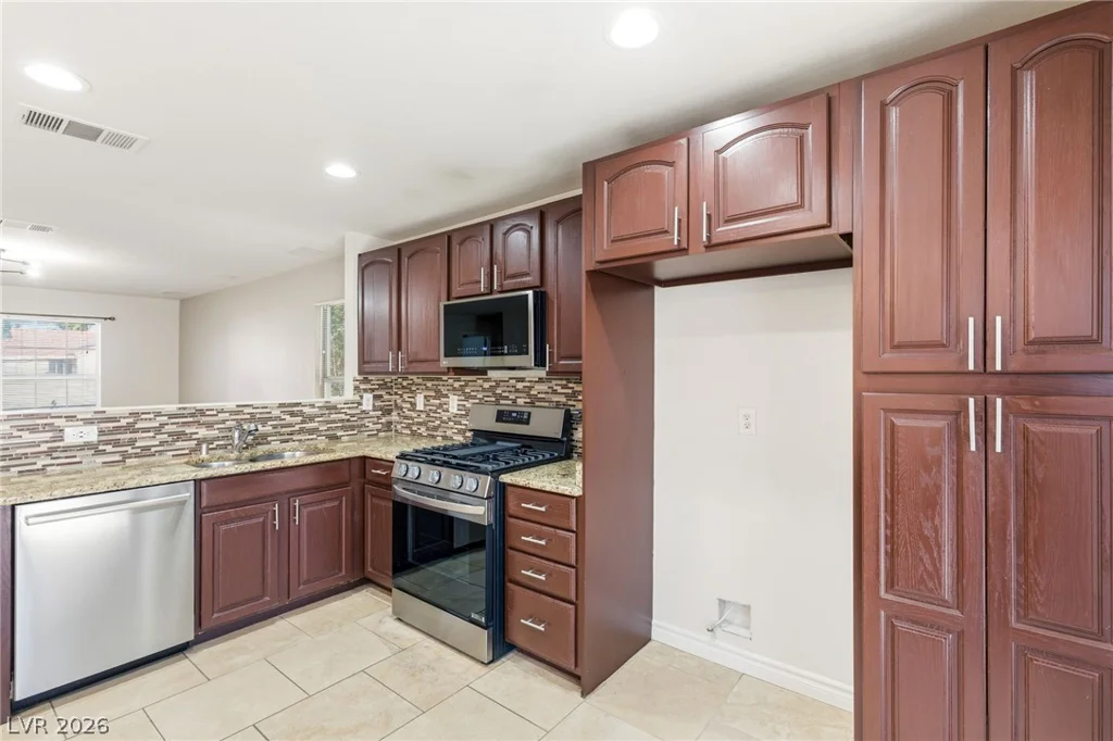 824 Cotton Wind, Henderson, NV 89011