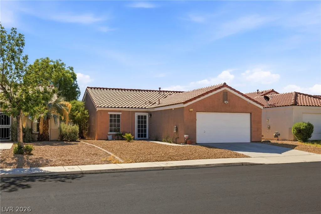 824 Cotton Wind, Henderson, NV 89011