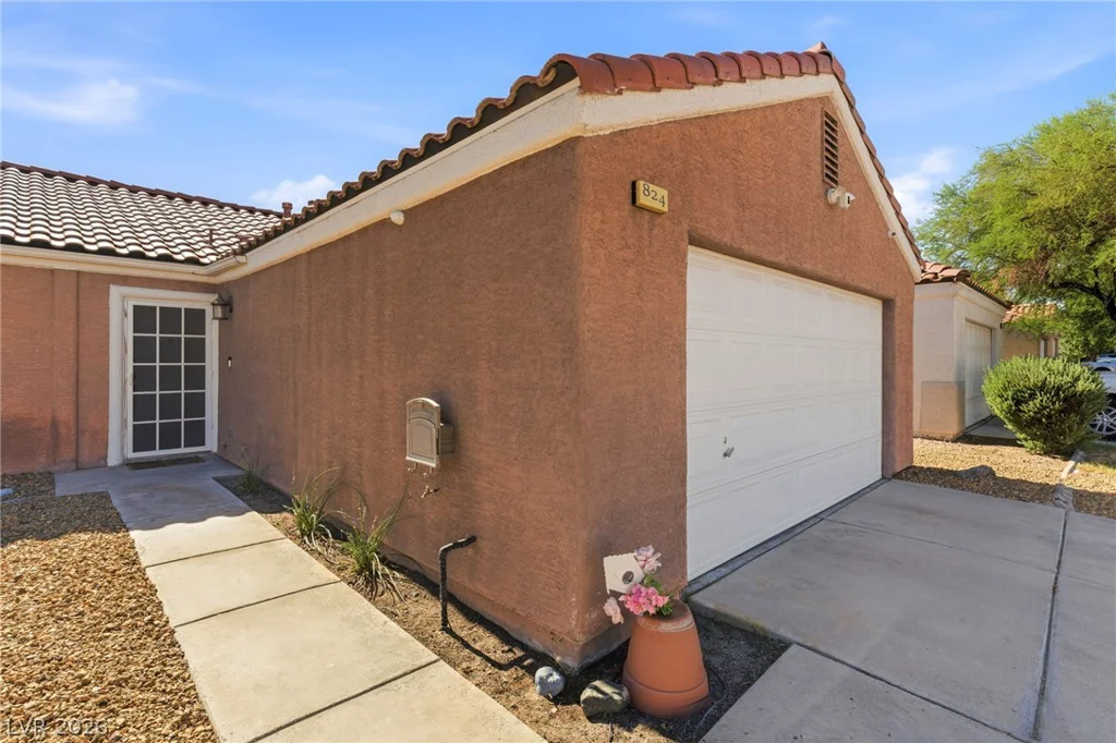 824 Cotton Wind, Henderson, NV 89011