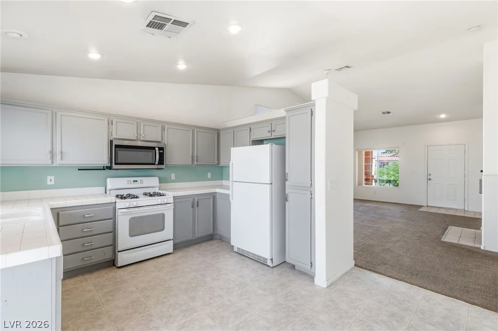 134 Windy Creek, Las Vegas, NV 89123