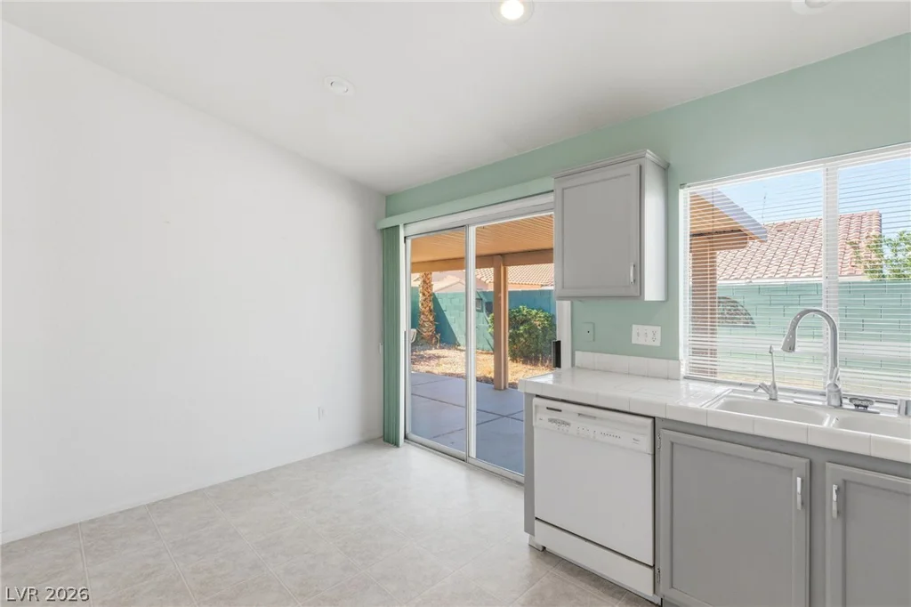 134 Windy Creek, Las Vegas, NV 89123