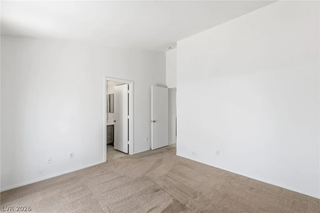 134 Windy Creek, Las Vegas, NV 89123