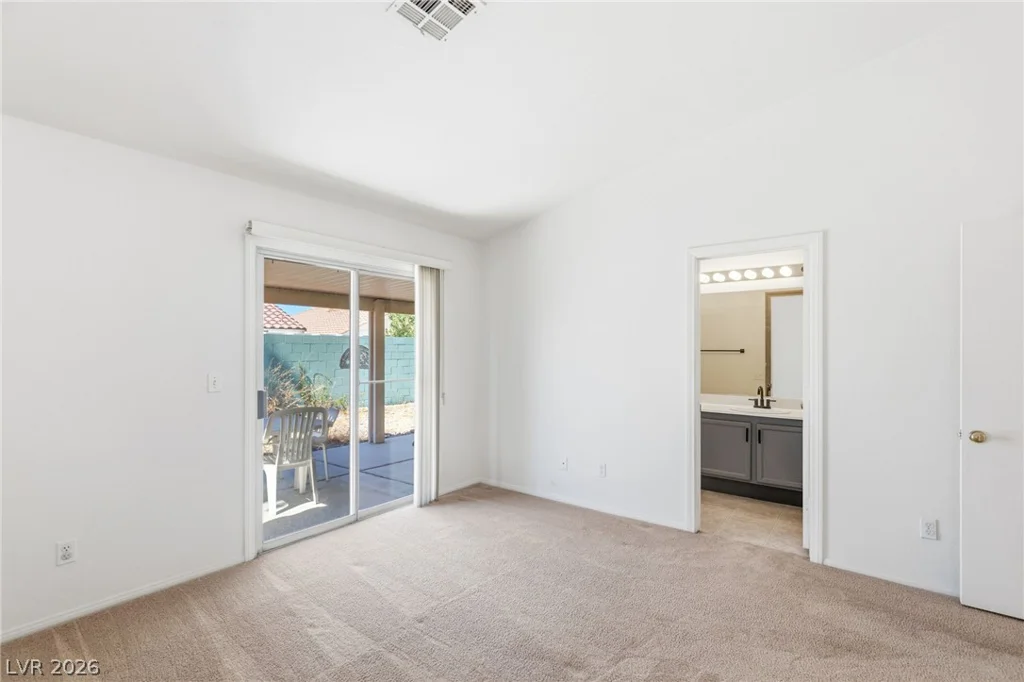 134 Windy Creek, Las Vegas, NV 89123