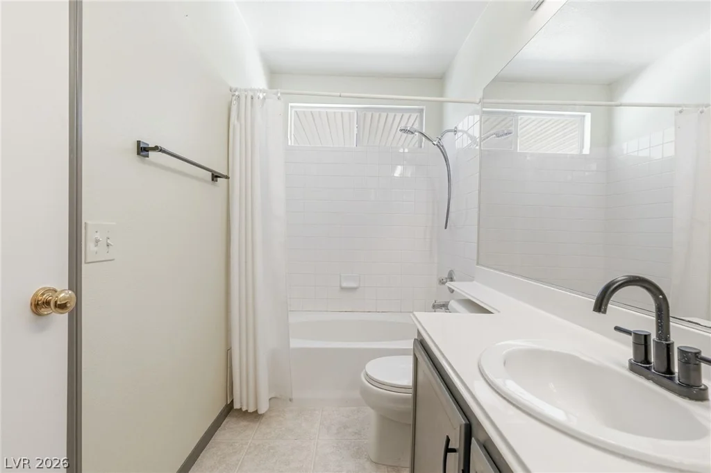 134 Windy Creek, Las Vegas, NV 89123