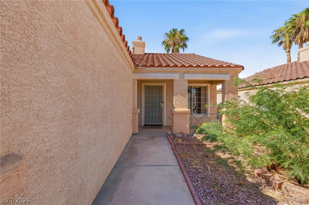 134 Windy Creek, Las Vegas, NV 89123