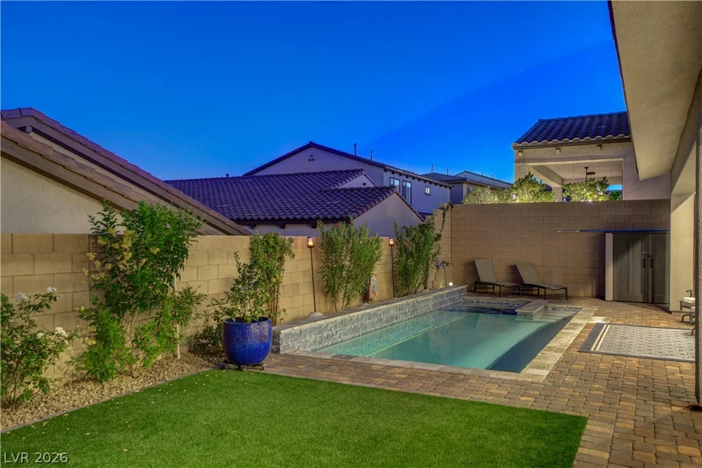 10401 Wedgedale, Las Vegas, NV 89166