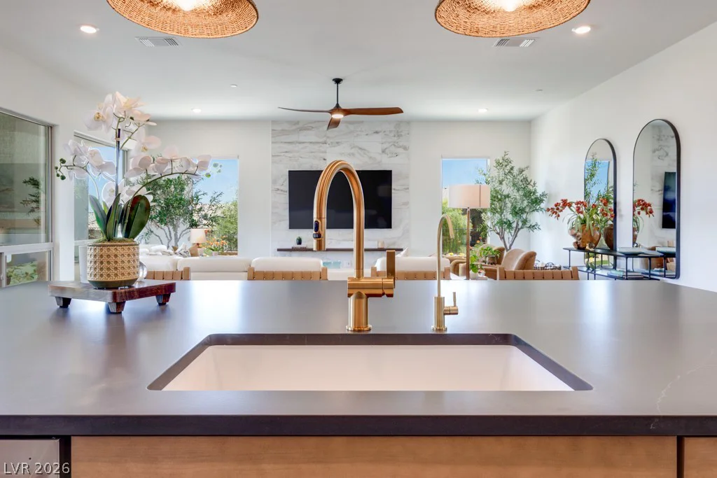 85 Crimson Stone, Henderson, NV 89011