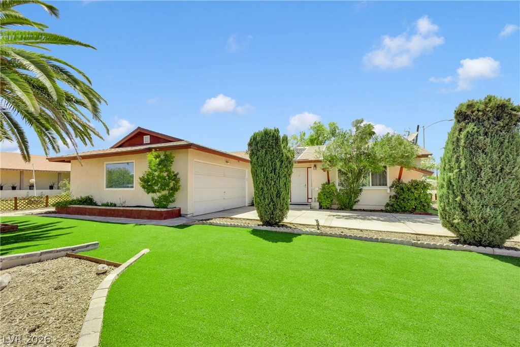 1825 Shadow Mountain, Las Vegas, NV 89108