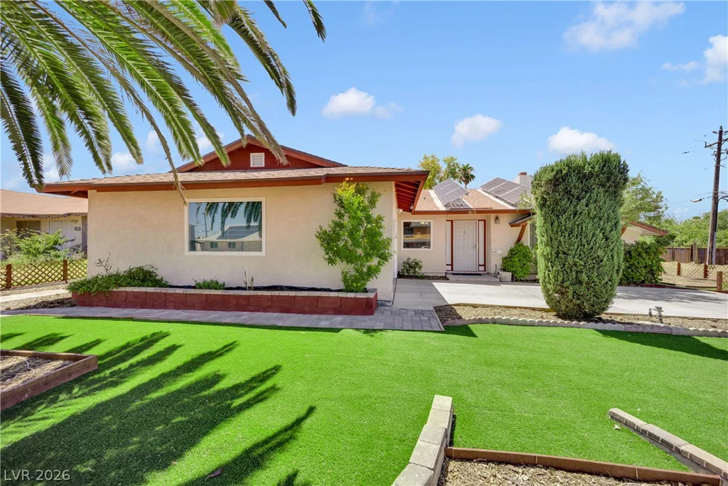 1825 Shadow Mountain, Las Vegas, NV 89108