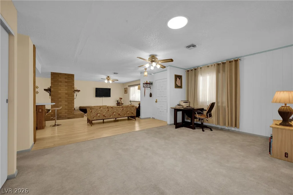 1825 Shadow Mountain, Las Vegas, NV 89108