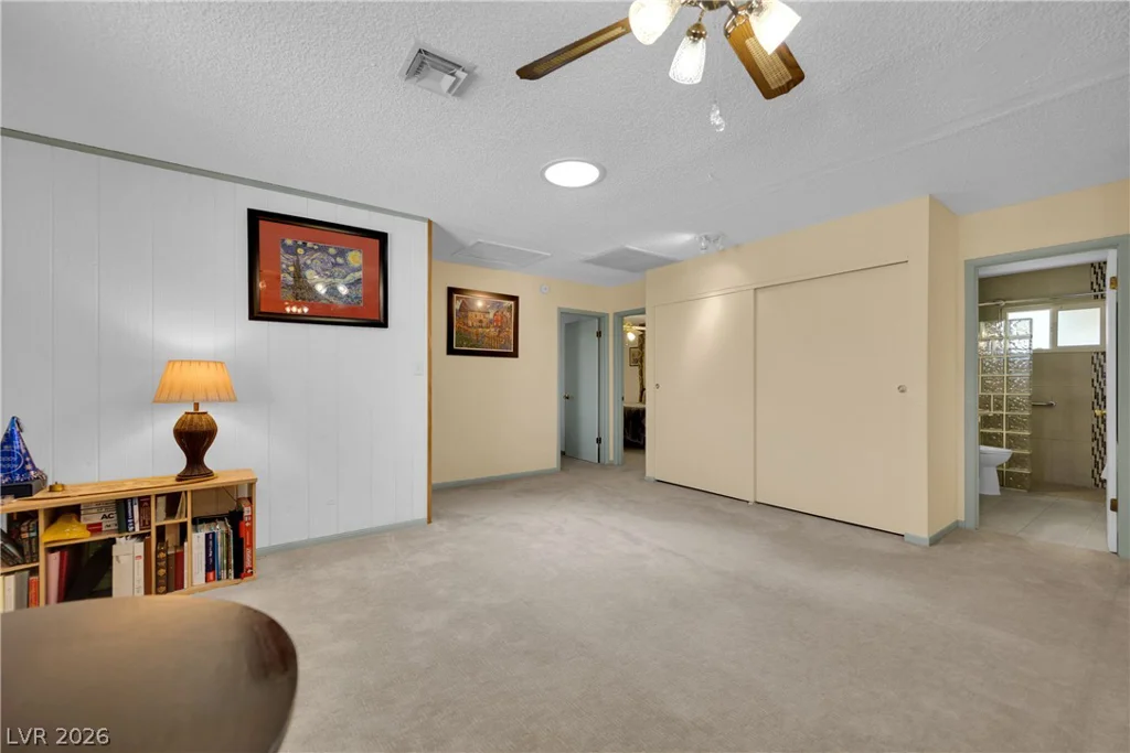1825 Shadow Mountain, Las Vegas, NV 89108