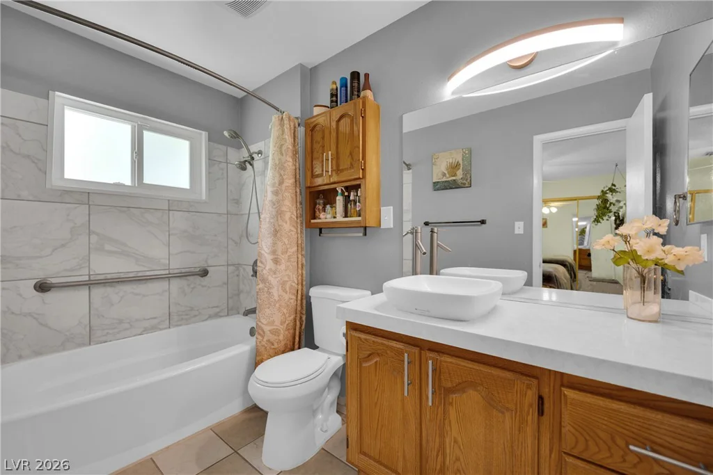 1825 Shadow Mountain, Las Vegas, NV 89108