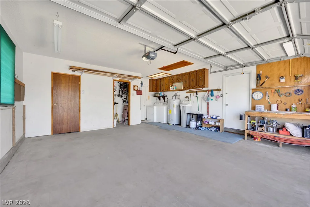1825 Shadow Mountain, Las Vegas, NV 89108