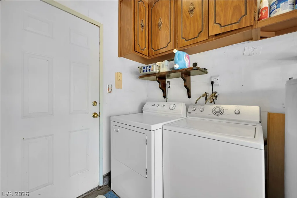 1825 Shadow Mountain, Las Vegas, NV 89108