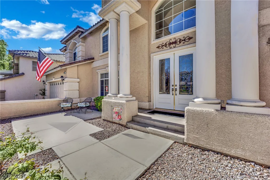 8905 Goldstone, Las Vegas, NV 89143