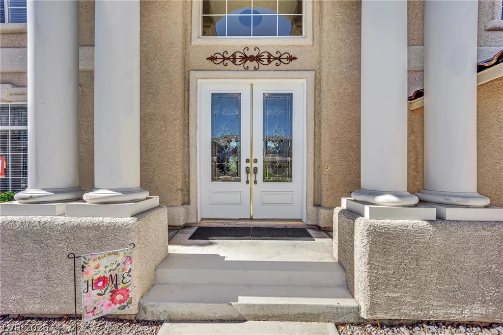 8905 Goldstone, Las Vegas, NV 89143