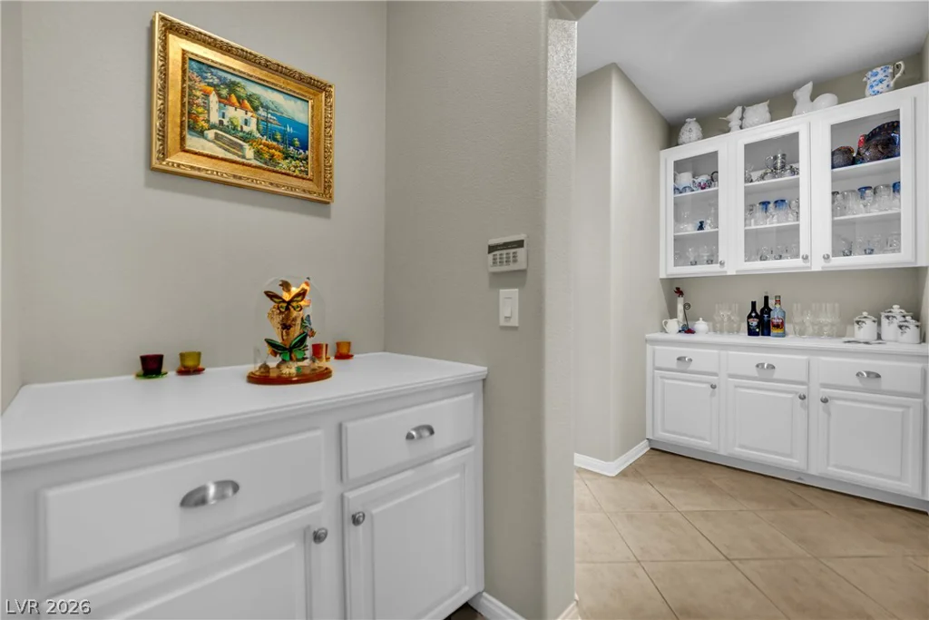 8905 Goldstone, Las Vegas, NV 89143