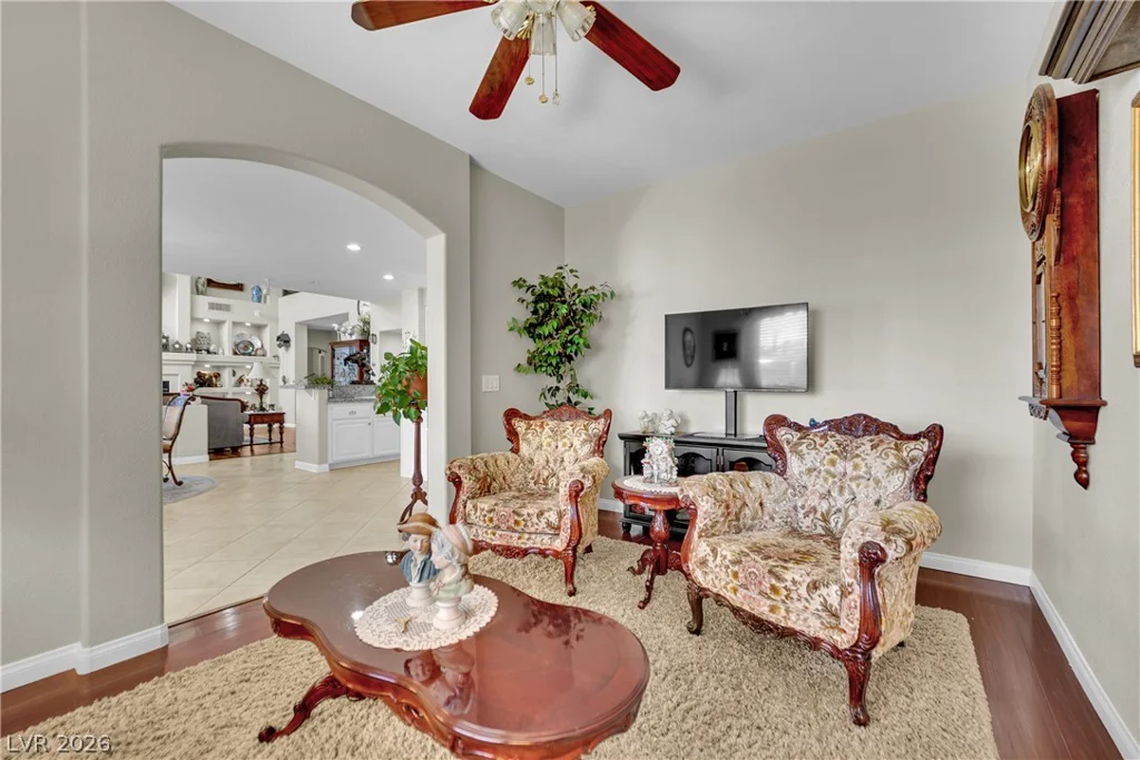 8905 Goldstone, Las Vegas, NV 89143