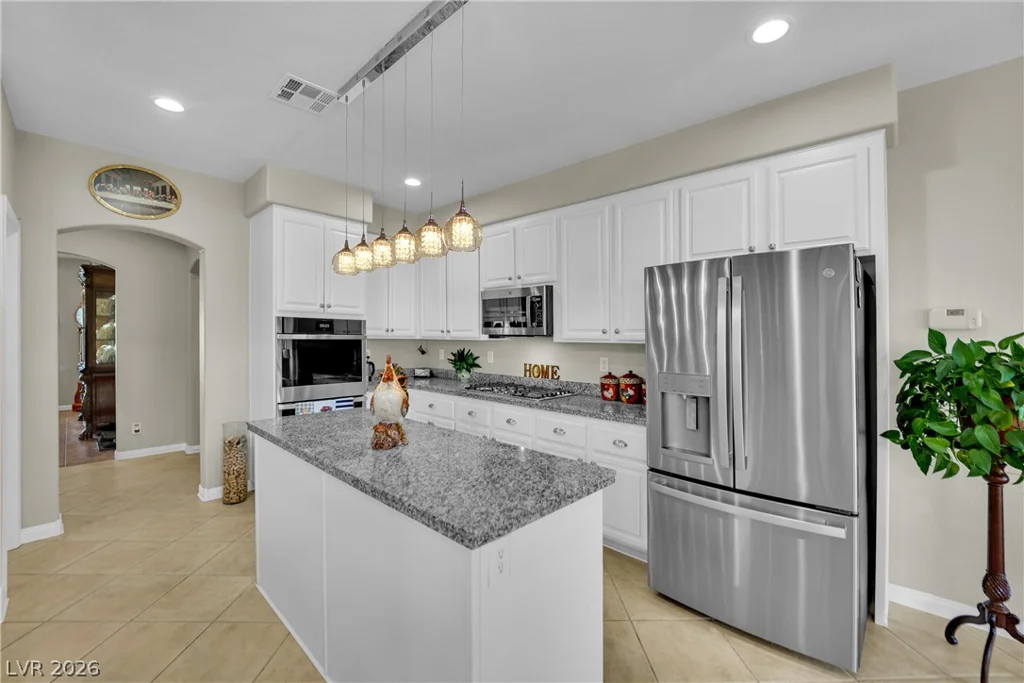 8905 Goldstone, Las Vegas, NV 89143