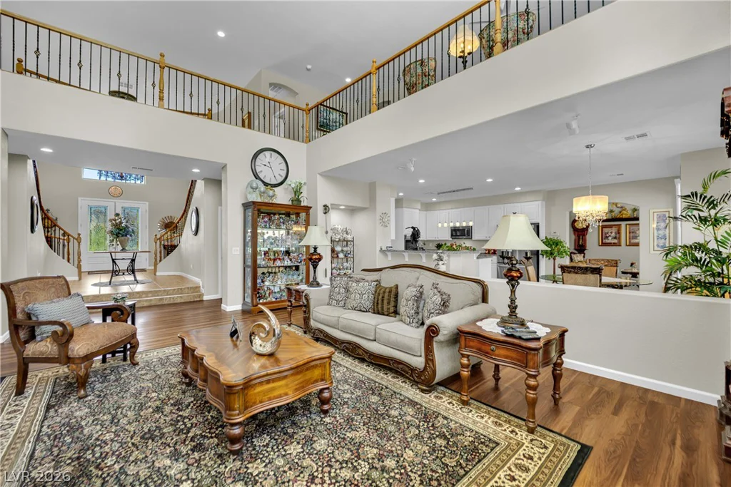 8905 Goldstone, Las Vegas, NV 89143