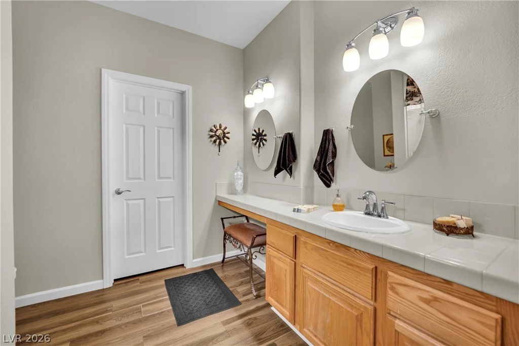 8905 Goldstone, Las Vegas, NV 89143