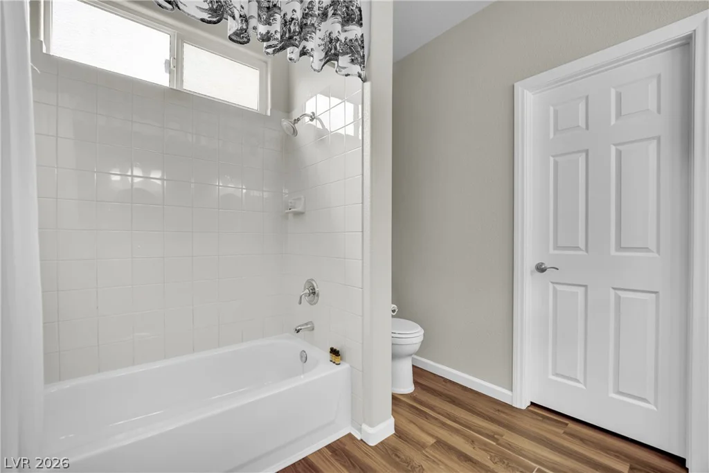 8905 Goldstone, Las Vegas, NV 89143