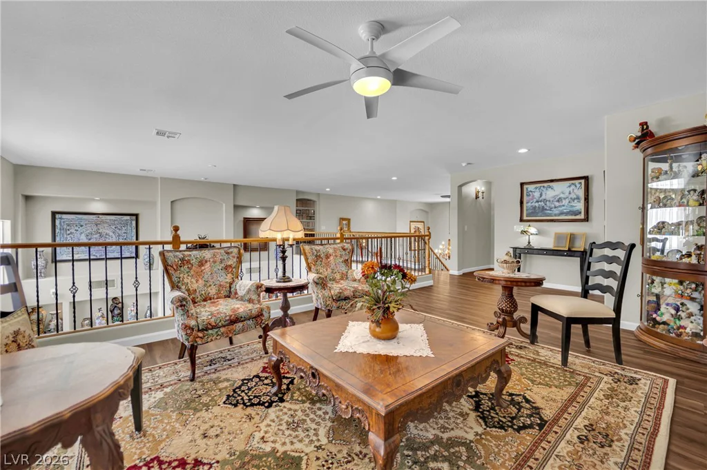 8905 Goldstone, Las Vegas, NV 89143