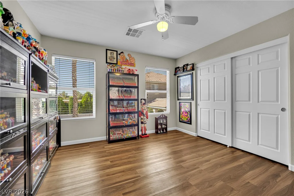 8905 Goldstone, Las Vegas, NV 89143