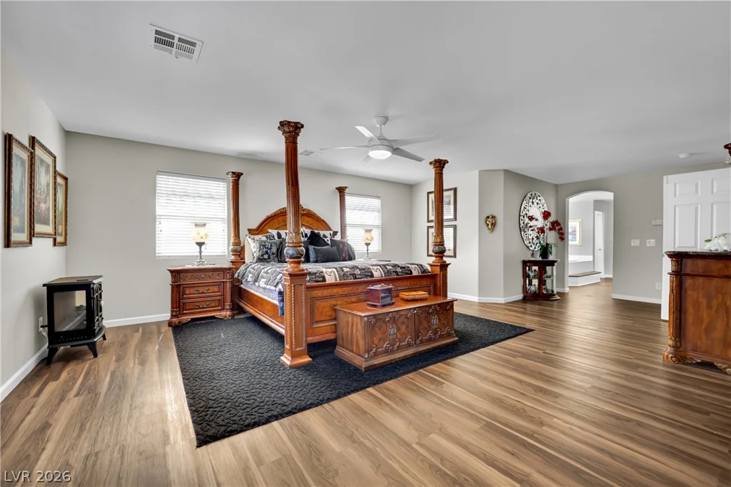 8905 Goldstone, Las Vegas, NV 89143