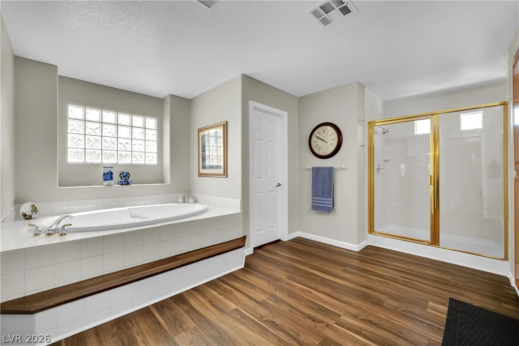 8905 Goldstone, Las Vegas, NV 89143
