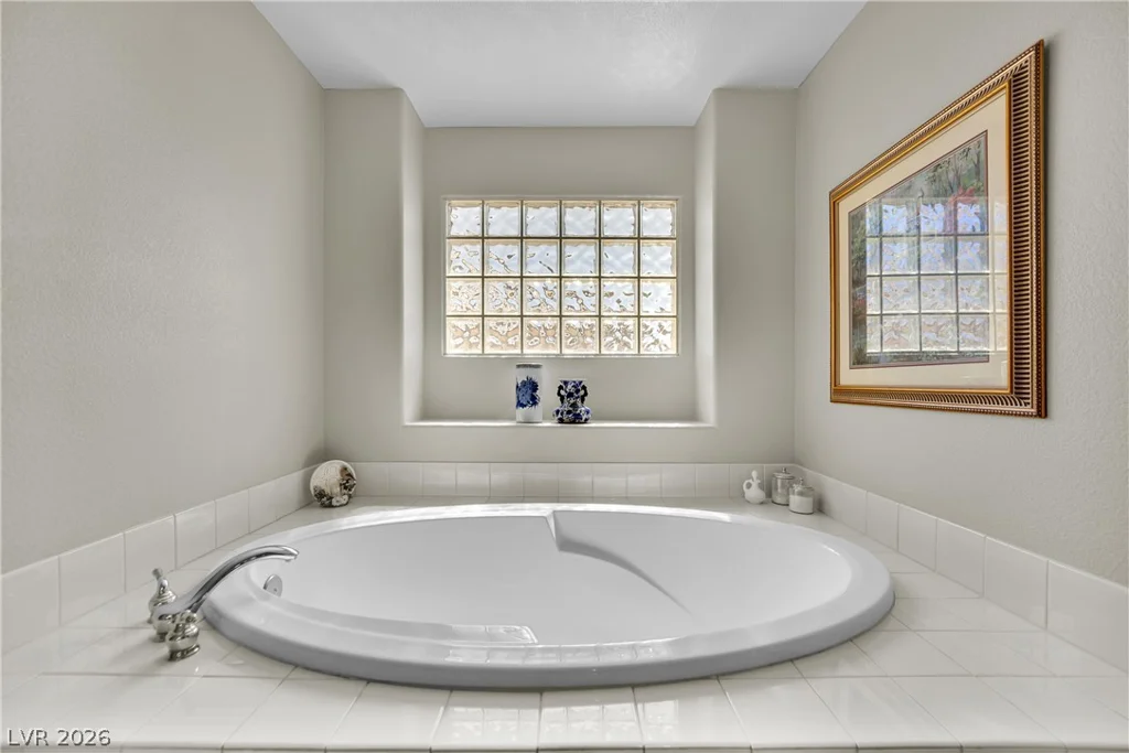 8905 Goldstone, Las Vegas, NV 89143