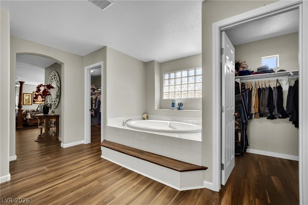 8905 Goldstone, Las Vegas, NV 89143