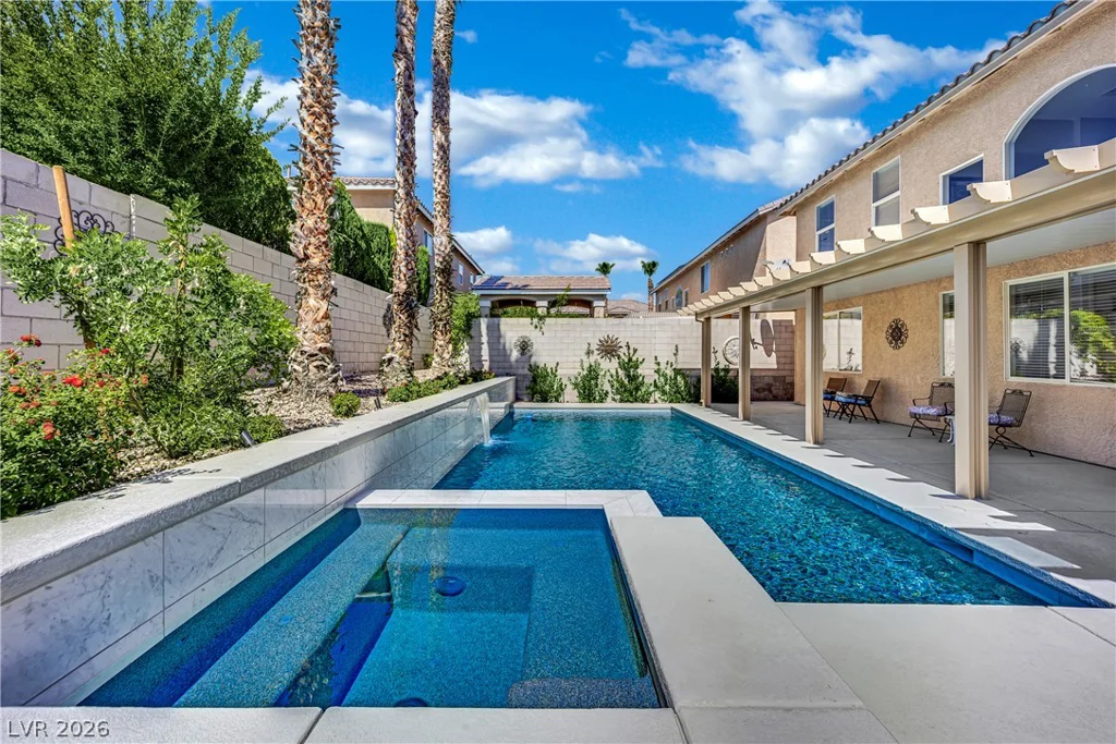 8905 Goldstone, Las Vegas, NV 89143