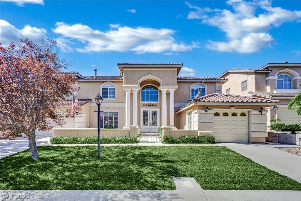 8905 Goldstone, Las Vegas, NV 89143