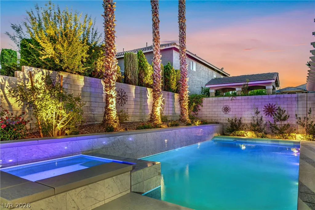 8905 Goldstone, Las Vegas, NV 89143