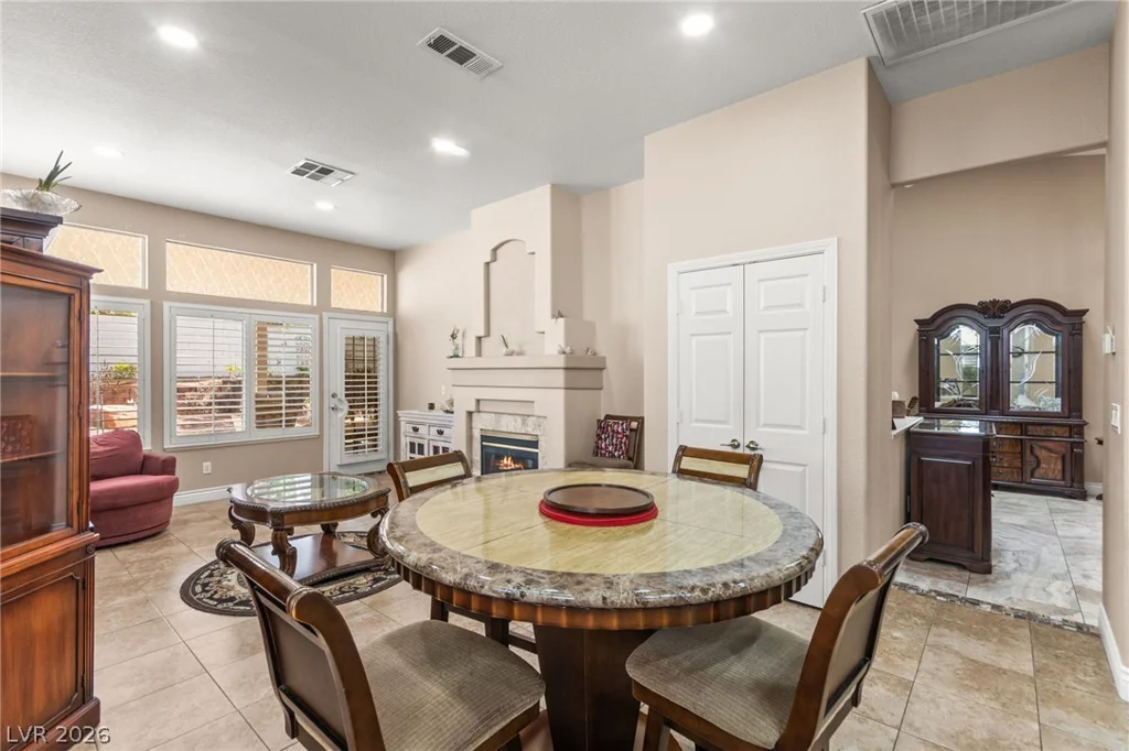 9229 Spruce Mountain, Las Vegas, NV 89134