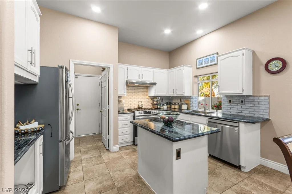 9229 Spruce Mountain, Las Vegas, NV 89134