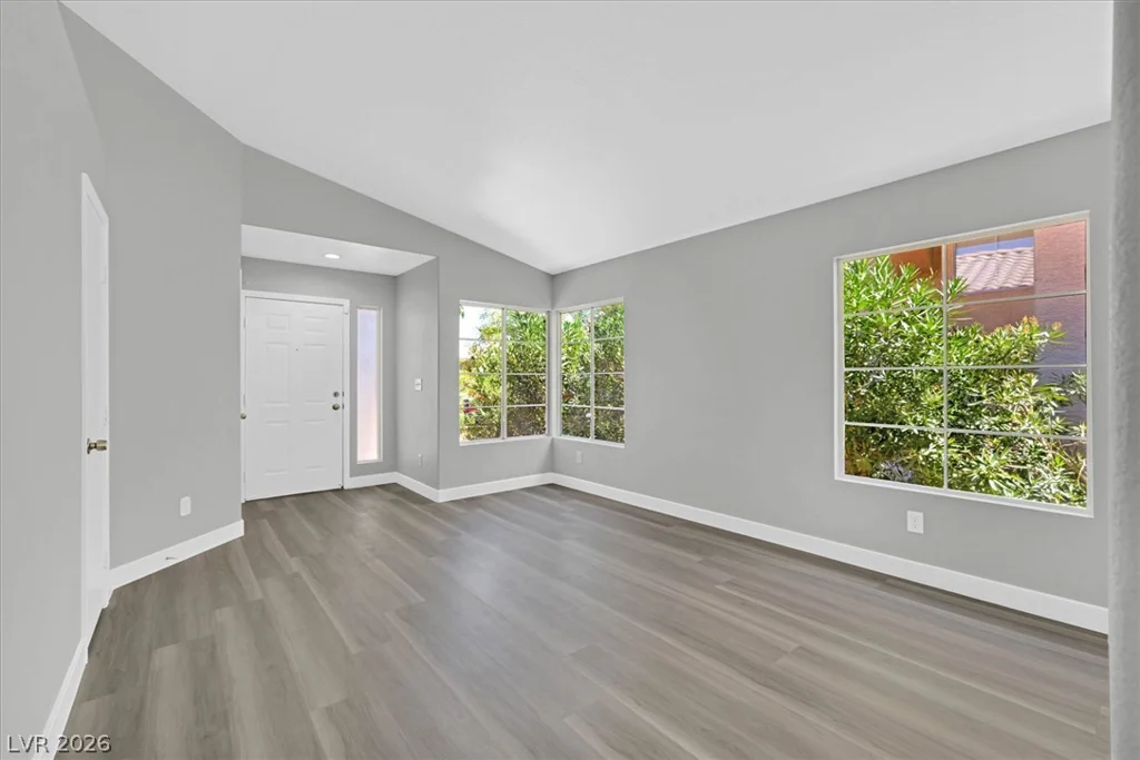 7019 Wine River, Las Vegas, NV 89119