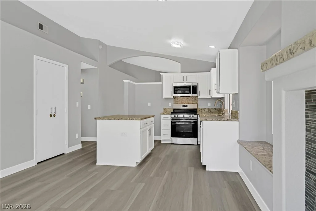 7019 Wine River, Las Vegas, NV 89119